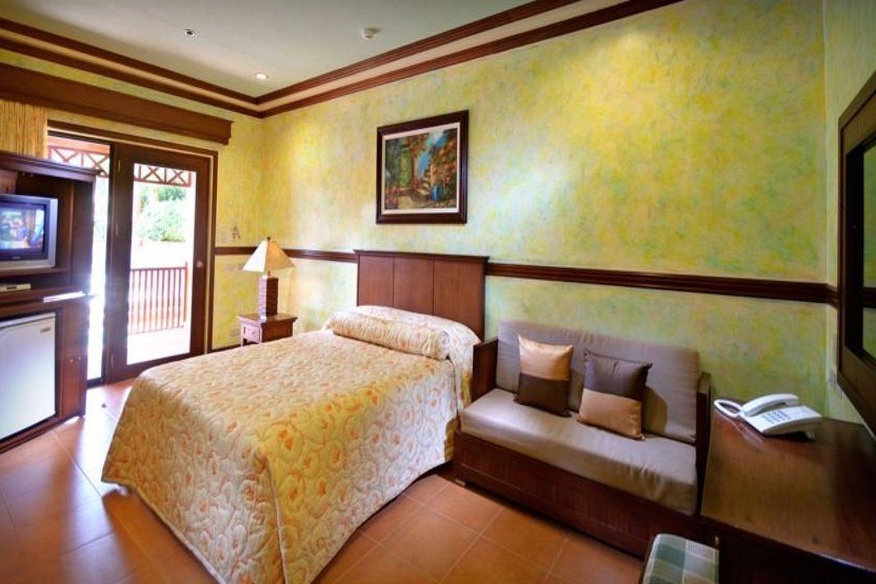 Flushing Meadows Resorts & Playground Panglao Εξωτερικό φωτογραφία