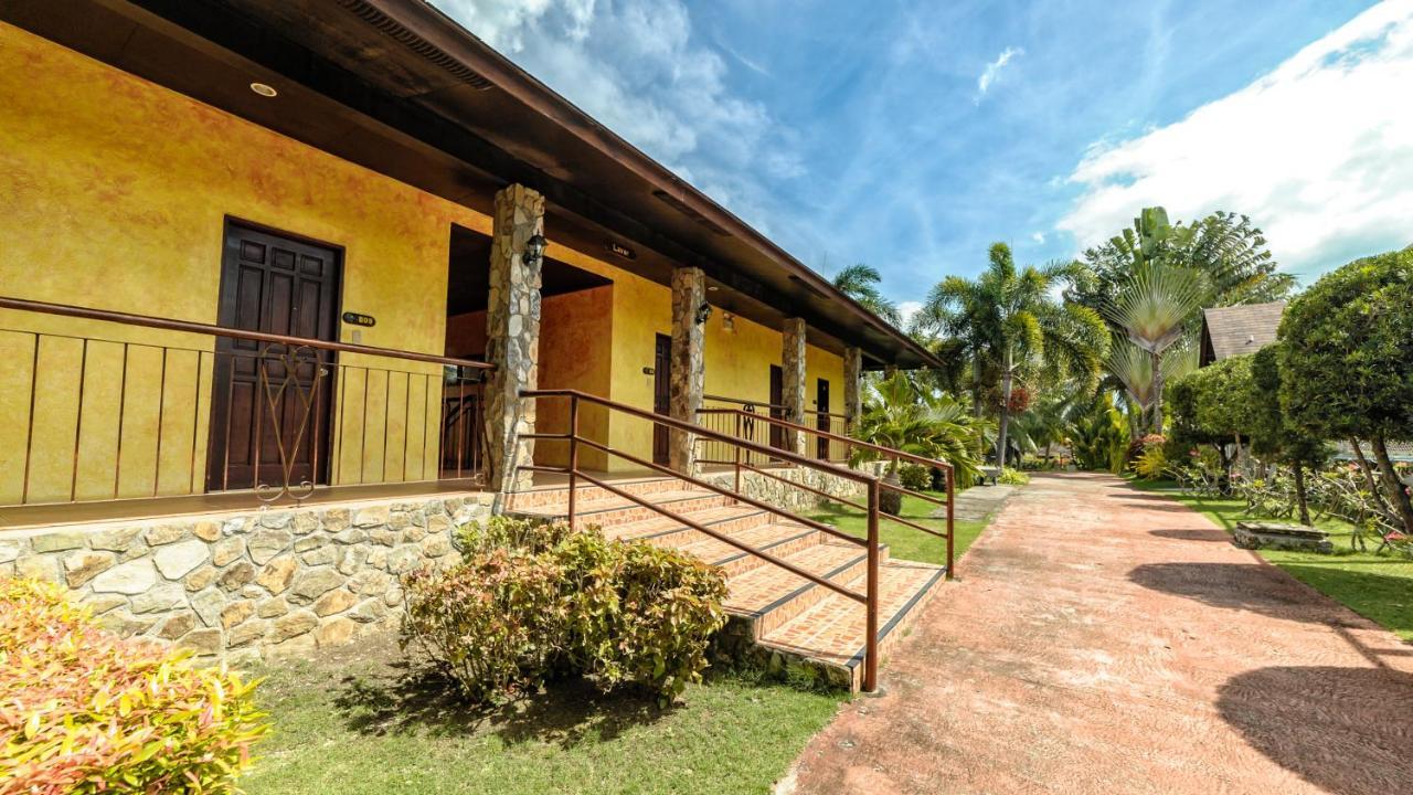 Flushing Meadows Resorts & Playground Panglao Εξωτερικό φωτογραφία